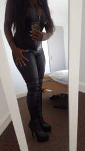Chocolate Barbie Busty Ebony Birmingham Escort